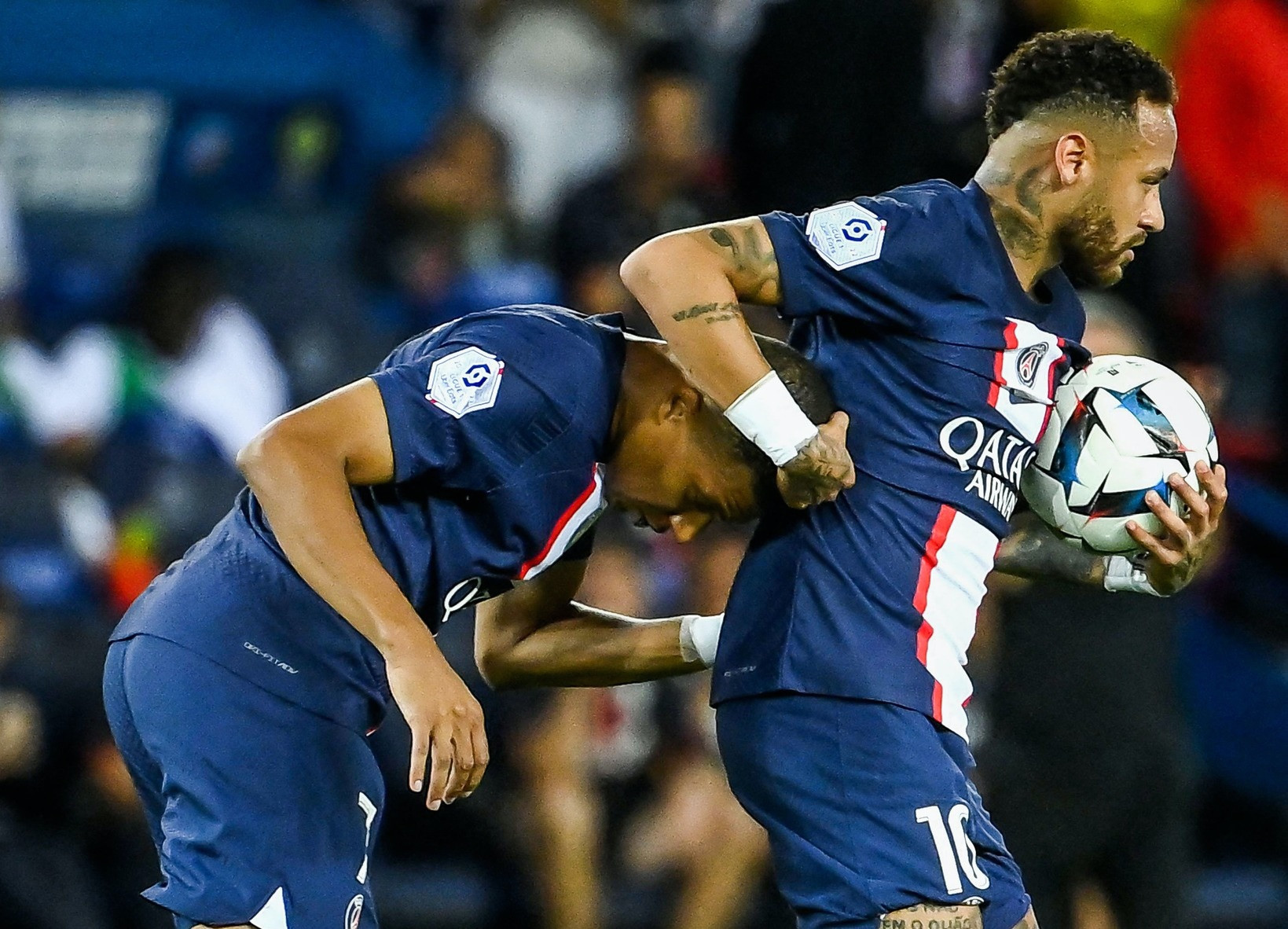 Điều này phần nào gây bất ngờ khi có thông tin cho rằng, Kylian Mbappe được chỉ định sút 11m cho PSG.