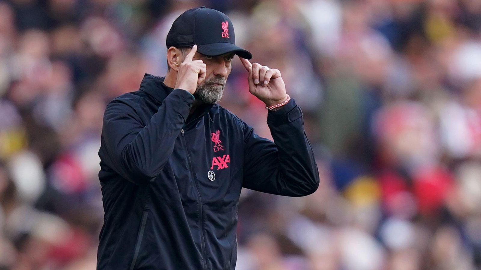 Klopp đang gặp áp lực.