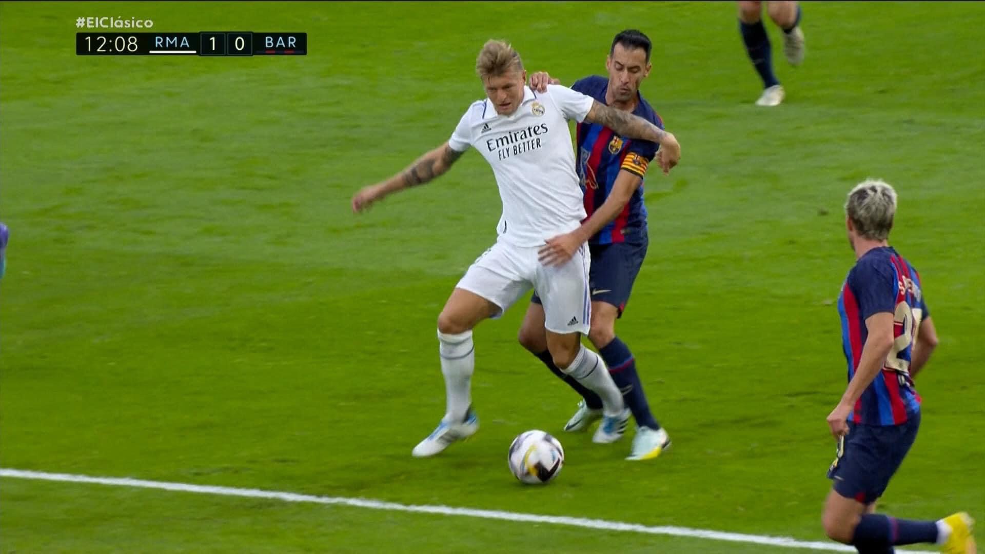 Sofascore chấm Kroos 7,6 điểm - là cầu thủ hay nhất trận đấu.