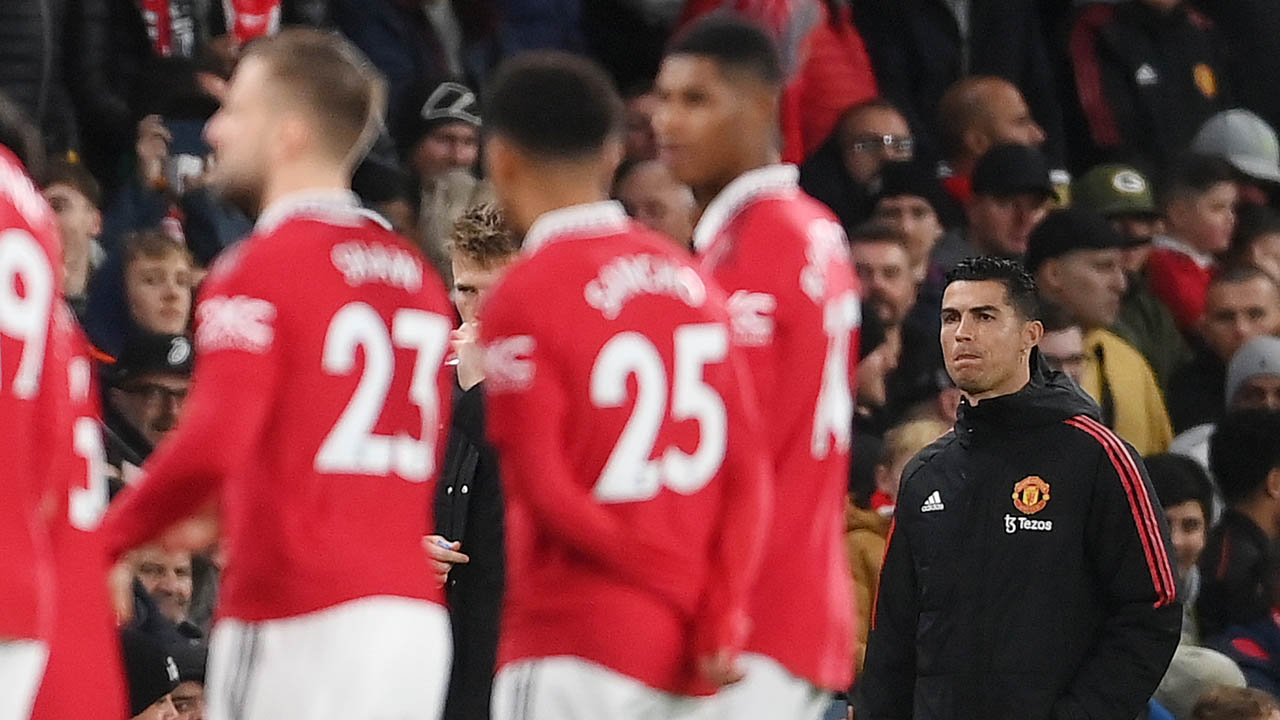 Ronaldo có hành động gây sốc.
