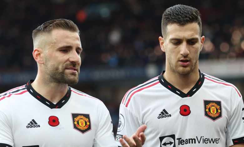 Quỷ đỏ gặp tổn thất lớn.