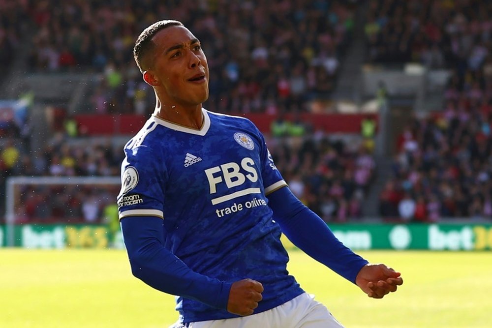 Tielemans từng nhiều lần được liên kết với Man Utd.