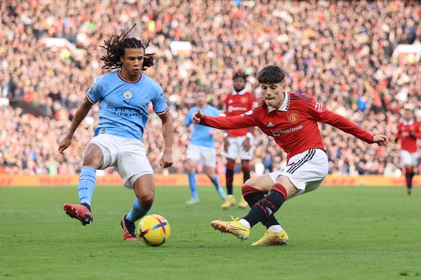 Garnacho từ chối lời đề nghị hợp đồng bèo bọt từ Man Utd.