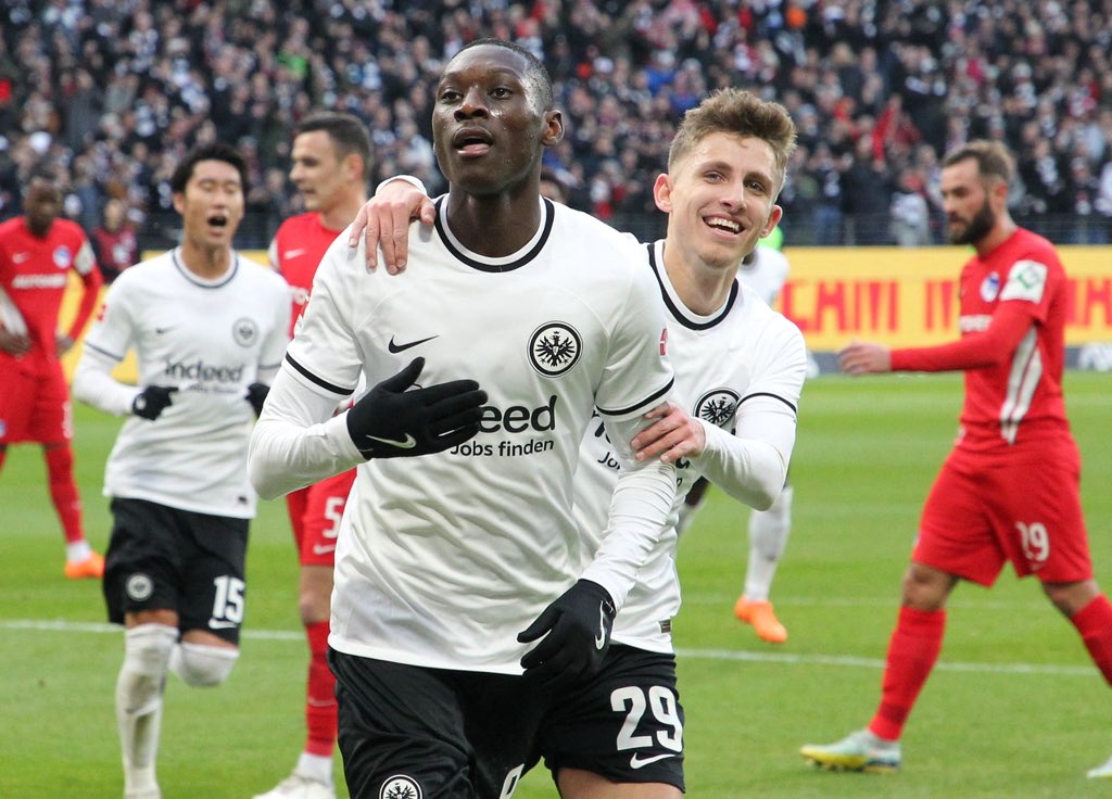 Ảnh bài viết Xác nhận! CLB Đức ra điều kiện điên rồ bán đứt Muani cho Man Utd