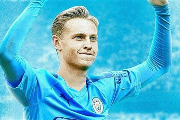 Có thông tin cho rằng Man City sẵn sàng chi mức cao hơn cả Man Utd năm ngoái để đổi lấy sự phục vụ của De Jong.