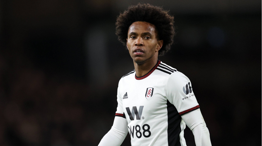 Tiền đạo phải: Willian. Cầu thủ người Brazil đang trải qua mùa giải ấn tượng cùng Fulham. Hợp đồng hiện tại giữa Willian và đội bóng thành London sẽ đáo hạn mùa hè 2024.