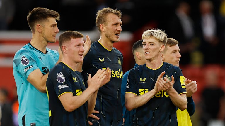 Thầy trò HLV Eddie Howe cân bằng thành tích thắng lợi đậm nhất trong lịch sử đội bóng vào mùa 1999/2000. Khi ấy, họ thắng một đội bóng mang tên Sheffield khác, đó là Sheffield Wednesday, cũng với tỷ số tương tự 8-0.