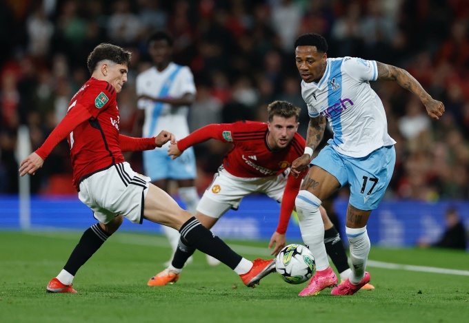 Thầy trò HLV Erik ten Hag đánh bại Newcastle Unied trong trận chung kết mùa giải trước, qua đó chấm dứt 6 năm khô hạn danh hiệu. Lần này, họ khởi đầu Carabao Cup ở vòng 3.
