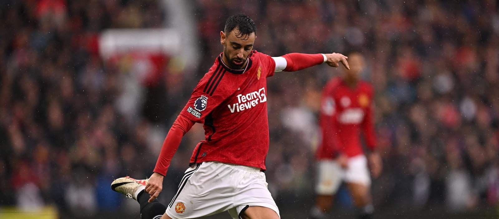 Tuy nhiên, Bruno Fernandes có lẽ là điểm sáng hiếm hoi trong màn trình diễn tệ hại của Quỷ đỏ.