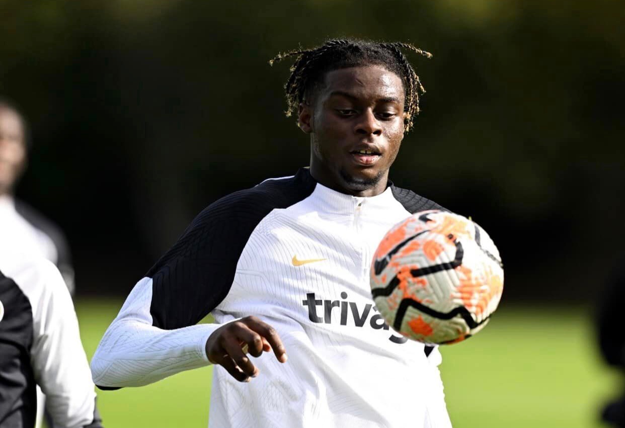 Chelsea sẽ có lợi thế sân nhà dù phải tiếp đón một Arsenal đang bất bại từ đầu mùa.