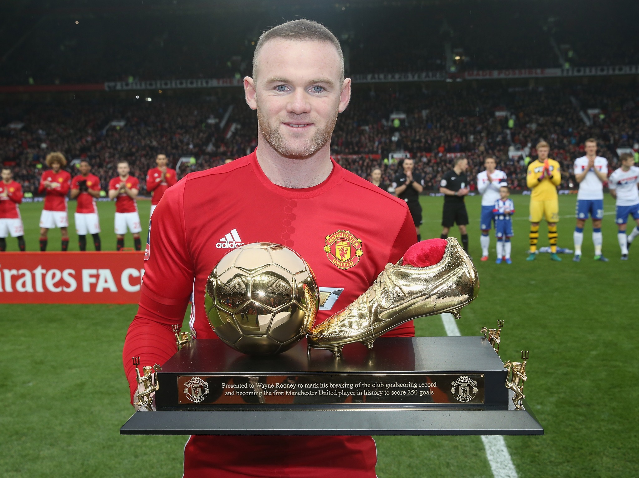 4. Wayne Rooney (Everton, Man United). Rooney là cây săn bàn vĩ đại của Man United. Anh có 3 danh hiệu Premier League liên tiếp trong màu áo Quỷ đỏ.