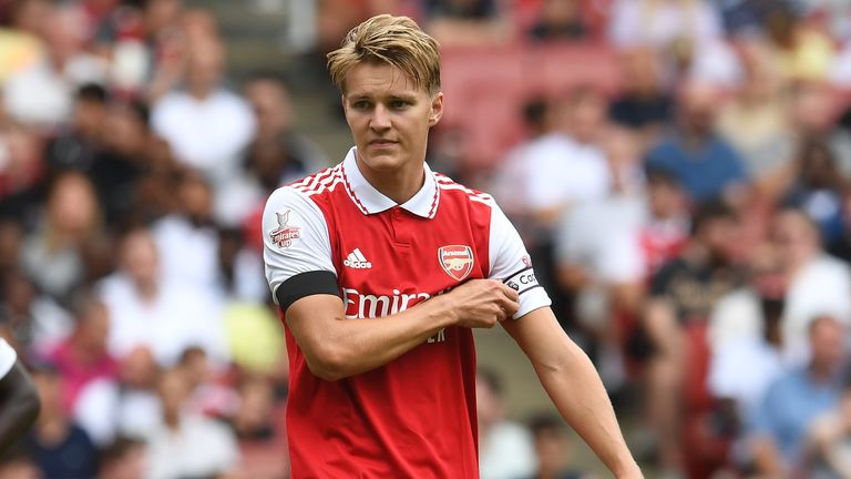 Odegaard đang dính chấn thương.
