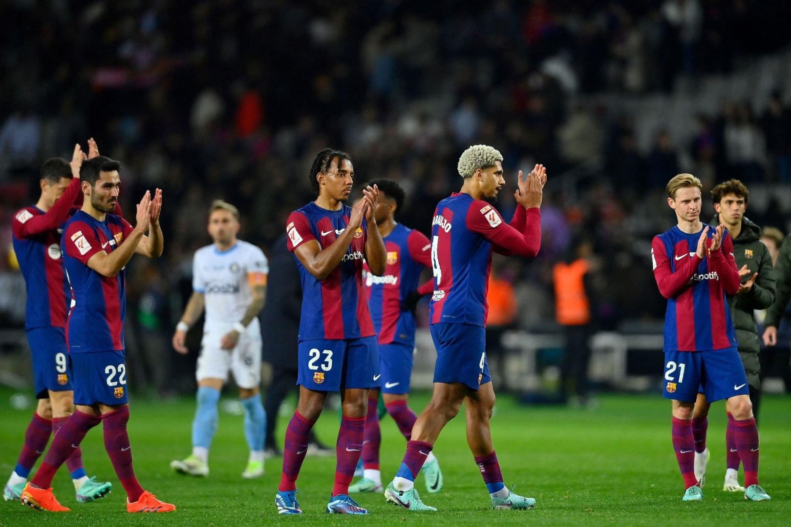 Ảnh bài viết Lộ diện đối thủ tiềm năng của Barca ở vòng 1/8 Champions League