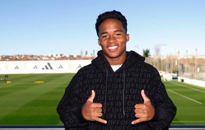 Ảnh bài viết "Endrick sở hữu một chút phẩm chất của Ronaldo, Romario, Ronaldinho"