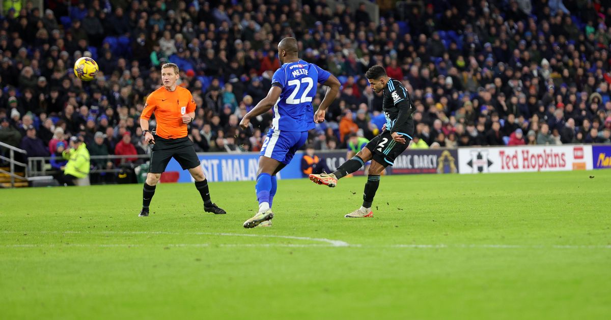 Chỉ mất 18 phút để nhà cựu vô địch Premier League có bàn mở tỷ số. Sau giờ nghỉ, Leicester ghi thêm 1 bàn nữa để ấn định chiến thắng 2-0.