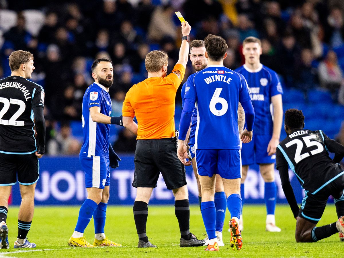 Sau khi đánh rơi 2 điểm đáng tiếc trong trận hòa 1-1 trước đối thủ bám đuổi là Ipswich Town, Leicester City có chuyến làm khách tới sân của Cardiff City thuộc vòng 25 Championship.
