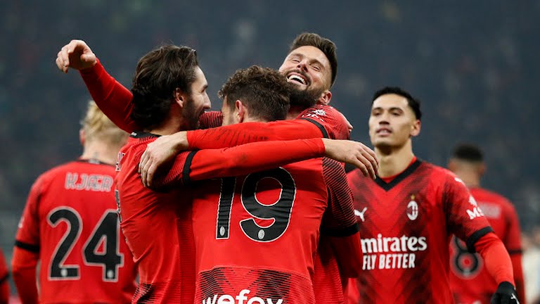 Đúng như dự đoán, Milan làm chủ thế trận ngay từ đầu và chỉ mất 11 phút để Yacine Adli ghi bàn mở ỷ số.