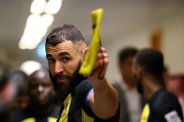 Benzema đang trên đường trở lại châu Âu.