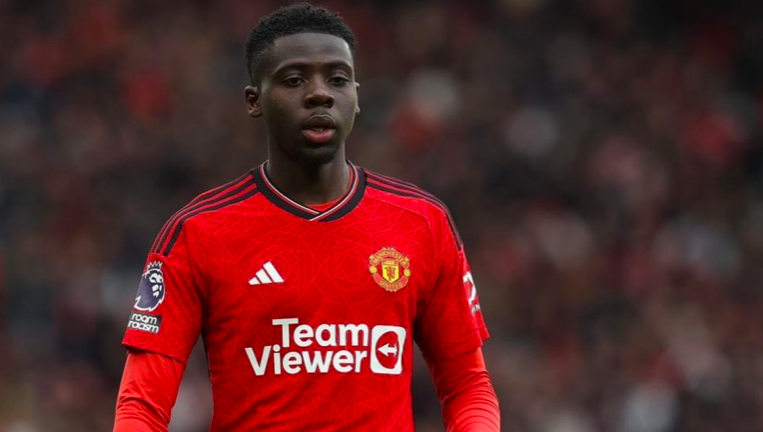 Omari Forson. Được mệnh danh là Saka mới, song với việc Man Utd muốn đẩy nhanh kế hoạch phục hưng, họ sẽ không mạo hiểm trao cơ hội cho một cầu thủ trẻ như Forson mà thay vào đó, việc chiêu mộ một cầu thủ chạy cánh chất lượng sẽ được ưu tiên.