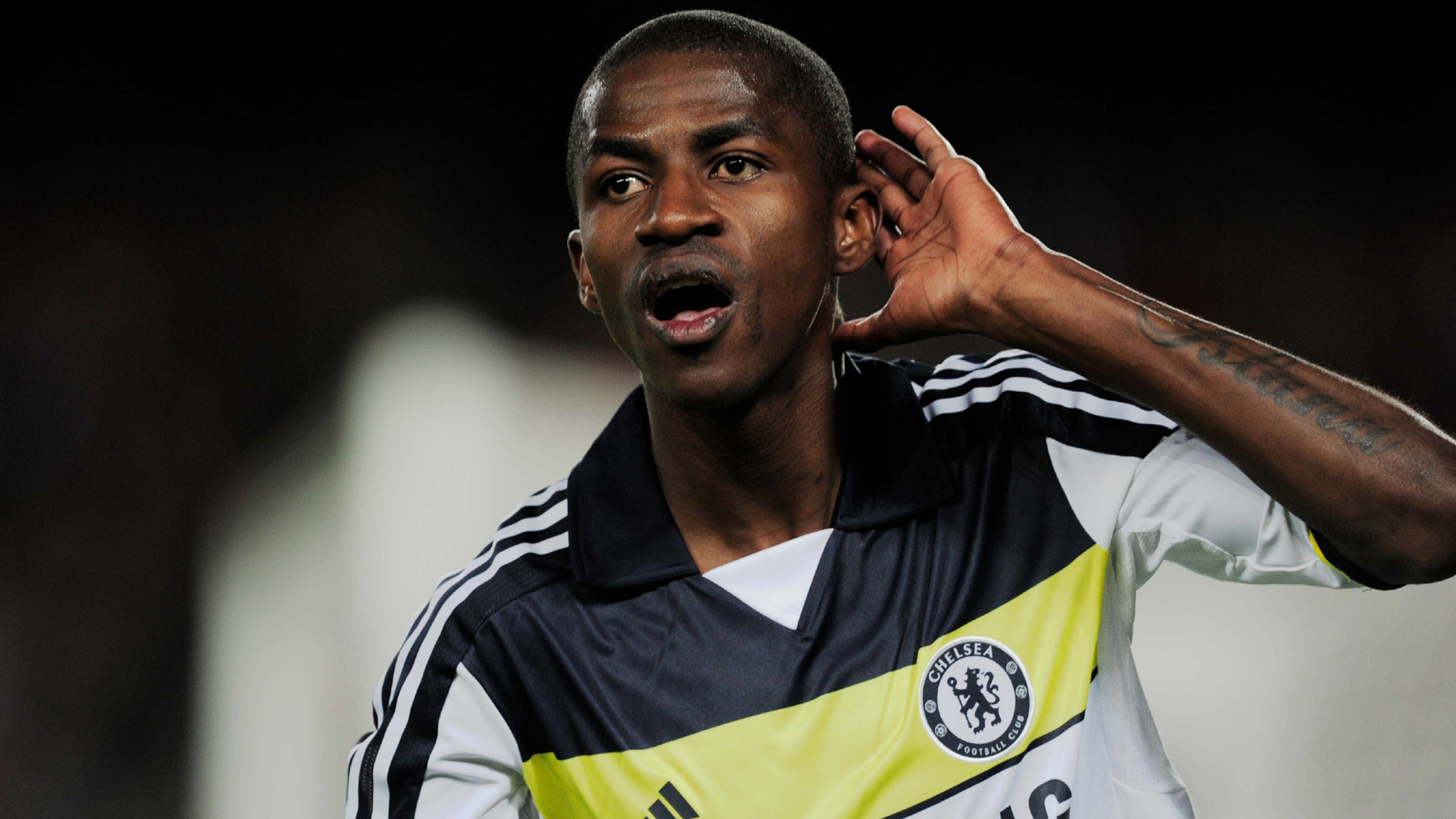 Dù thất bại 0-1 trên sân của Chelsea ở lượt đi, Barca vẫn được đánh giá có cơ hội cao giành quyền vào chung kết khi được đá lượt về trên sân Camp Nou. Thực tế là họ dẫn 2-0 sau 42 phút thi đấu.
