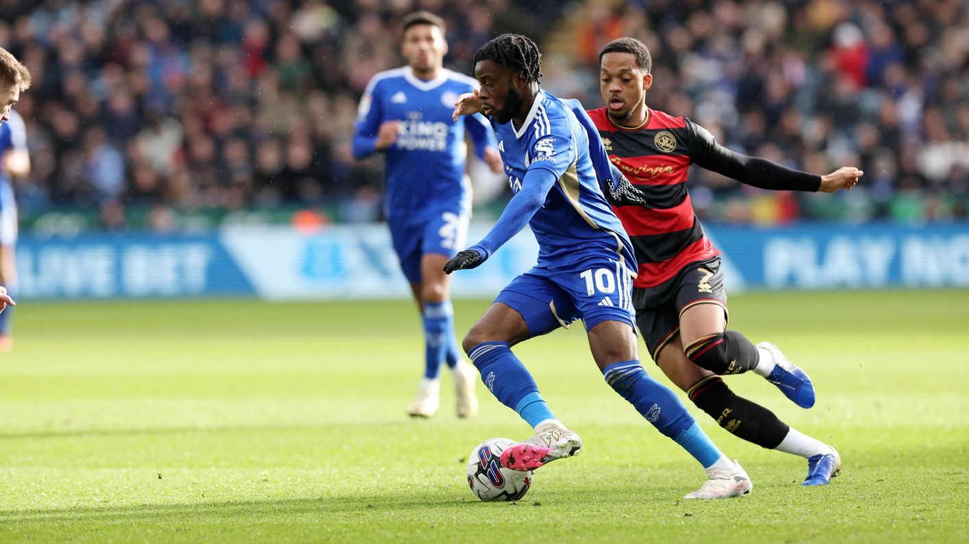 Ở vòng 35 Championship, Leicester City tiếp đón một Queen Park Rangers đang trong cuộc đua trụ hạng. Dù vậy, đội chủ sân King Power có màn trình diễn thất vọng.