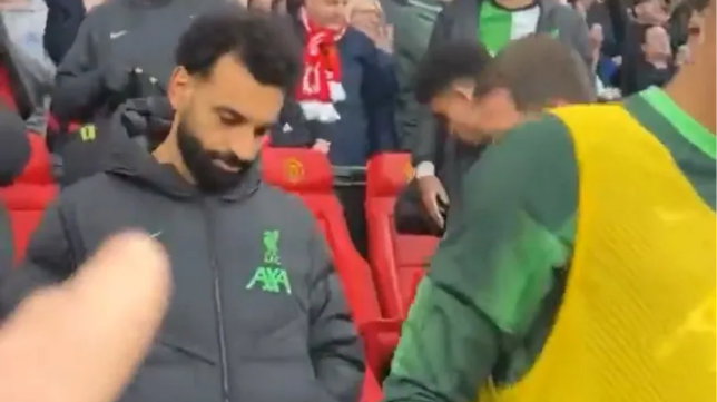 Ảnh bài viết Liverpool bại trận, CĐV M.U cười vào mặt Salah