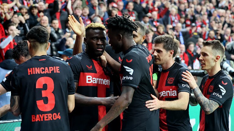 Chung cuộc, Leverkusen đánh bại West Ham với tỷ số 2-0, qua đó đặt một chân vào bán kết Europa League mùa này.