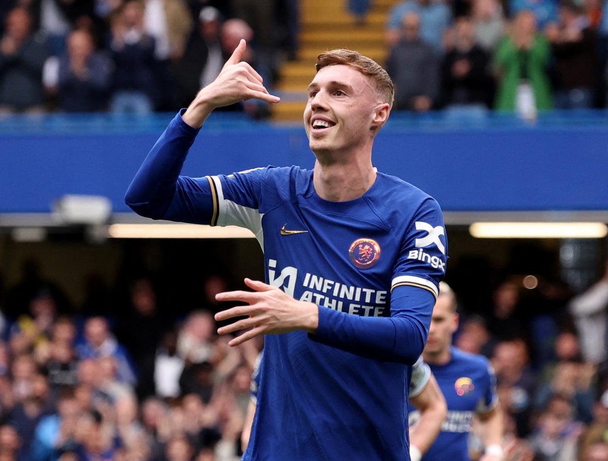 7. Cole Palmer - 21 bàn. Tiền vệ người Anh góp công lớn vào vị trí thứ 7 hiện tại của The Blues. Palmer đứng thứ 2 trong danh sách Vua phá lưới giải đấu với 21 bàn thắng, xếp sau Erling Haaland.