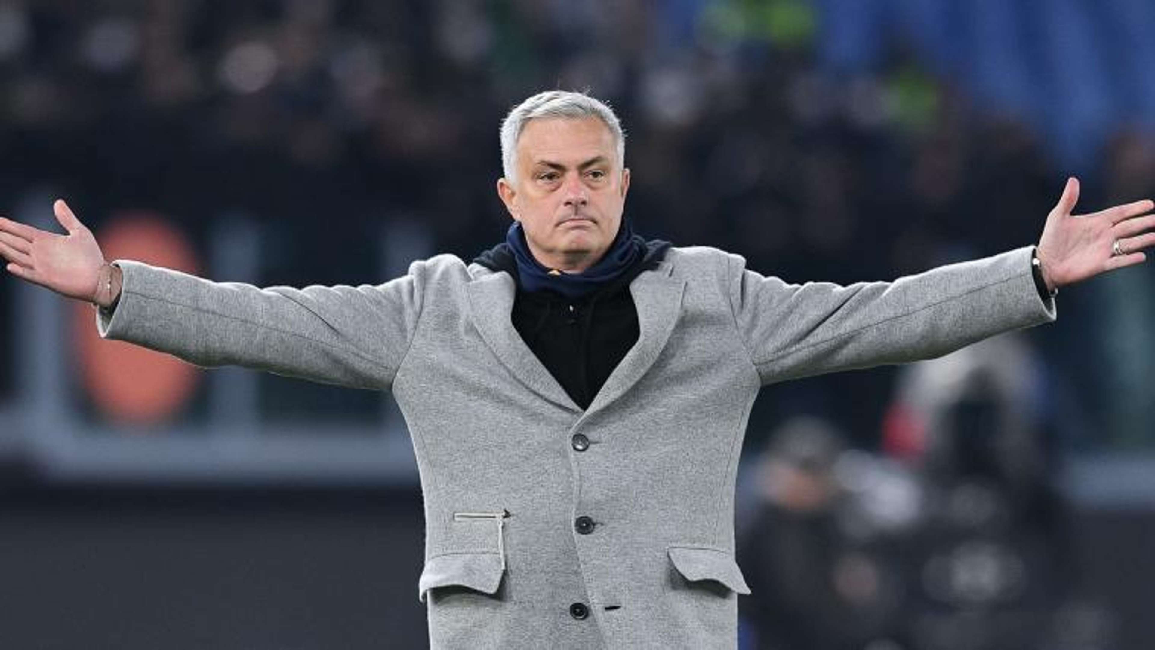 Solskjaer vẫn đang thất nghiệp và sẽ sẵn sàng lao vào giải cứu Manchester United giống như những gì ông đã làm vào cuối năm 2018 khi Jose Mourinho bị sa thải.