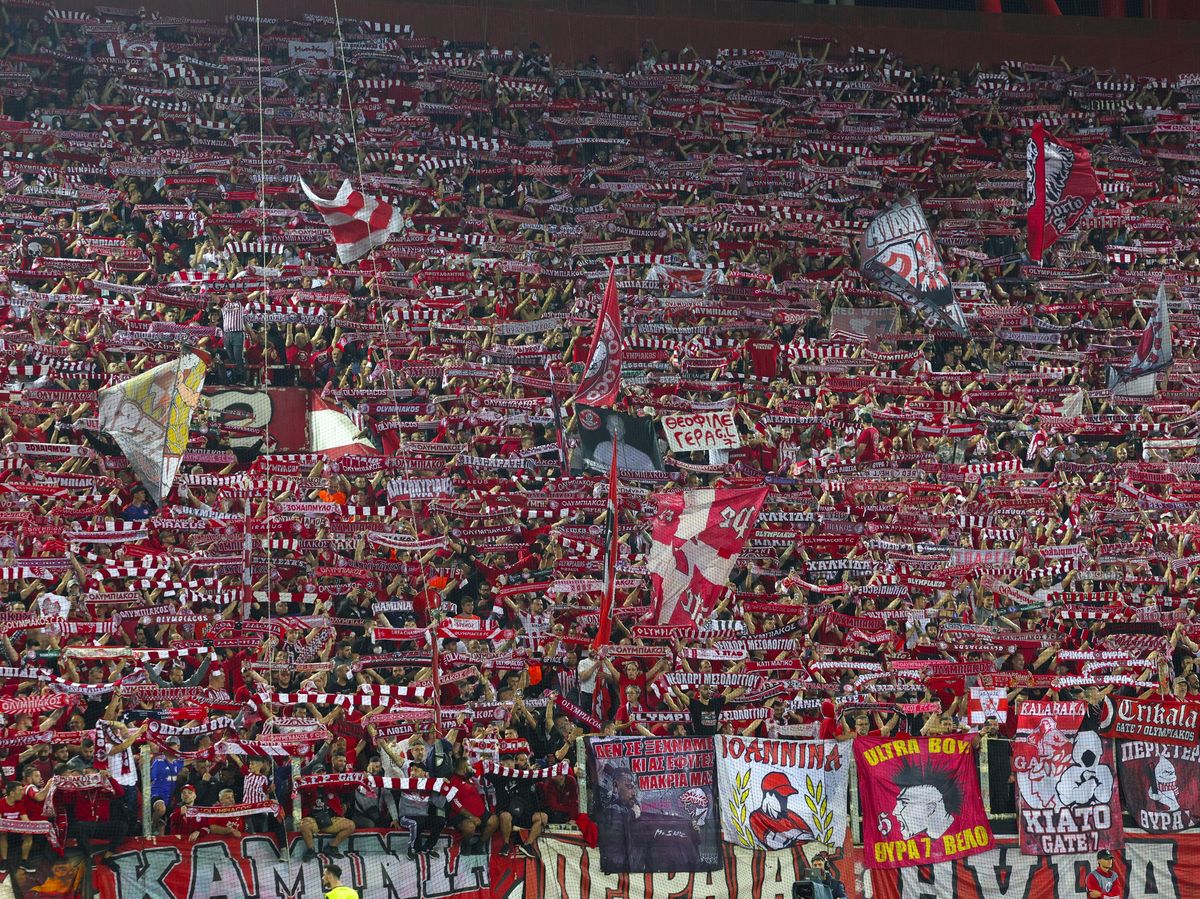 Thành tích không tốt ở mùa giải năm nay khiến Ngoại hạng Anh sẽ chỉ có 4 đội dự Champions League thể thức mới ở mùa tới. Trong khi đó, Olympiacos có tấm vé lịch sử.