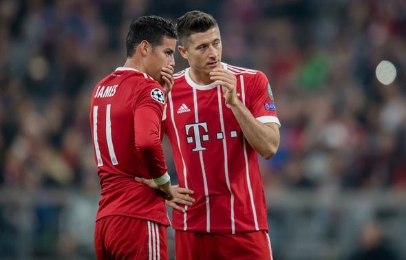 Hai đồng đội ở Bayern Munich nay lại đứng ở hai bên chiến tuyến.