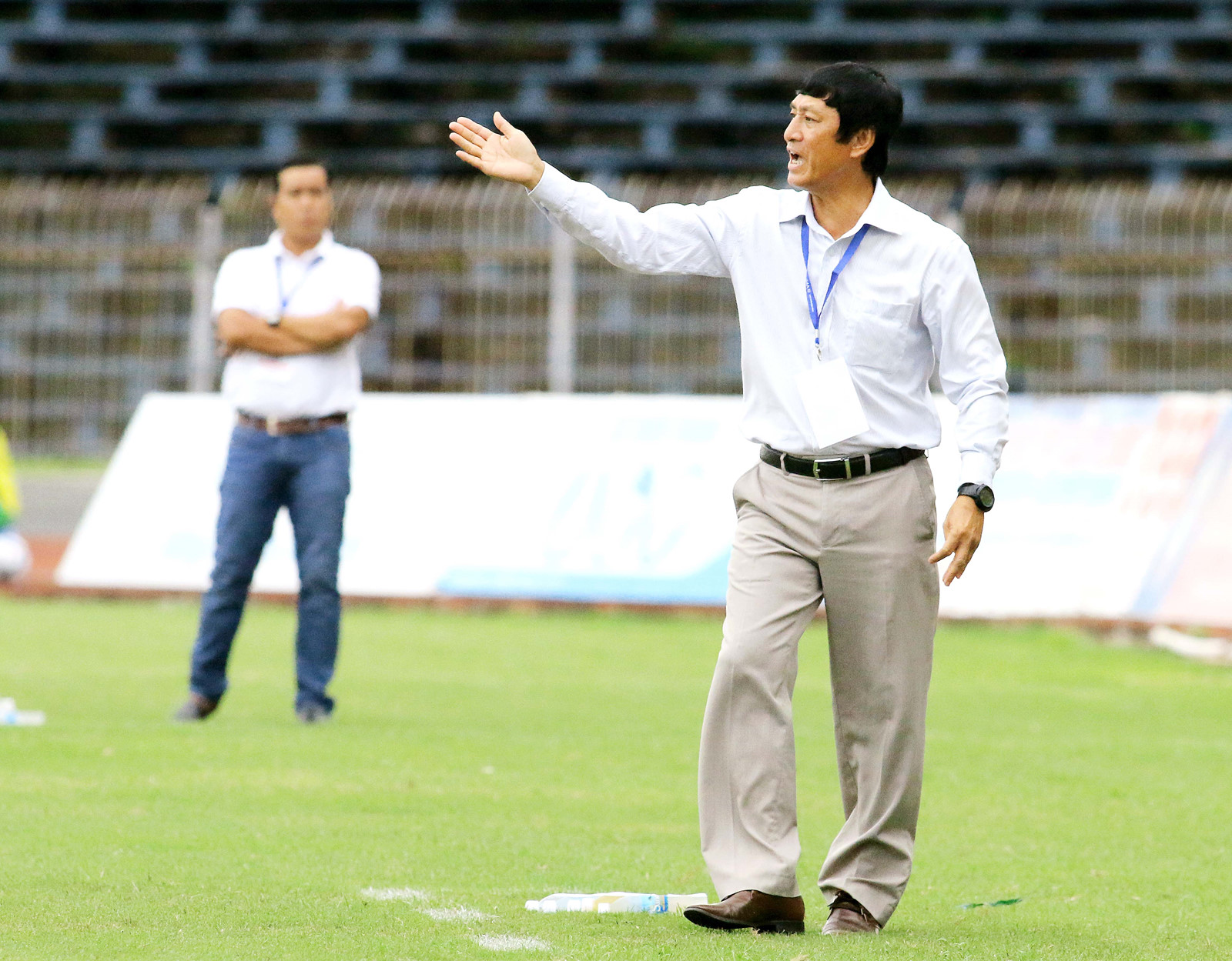 HLV Vũ Quang Bảo cũng đang gặp "nguy hiểm".