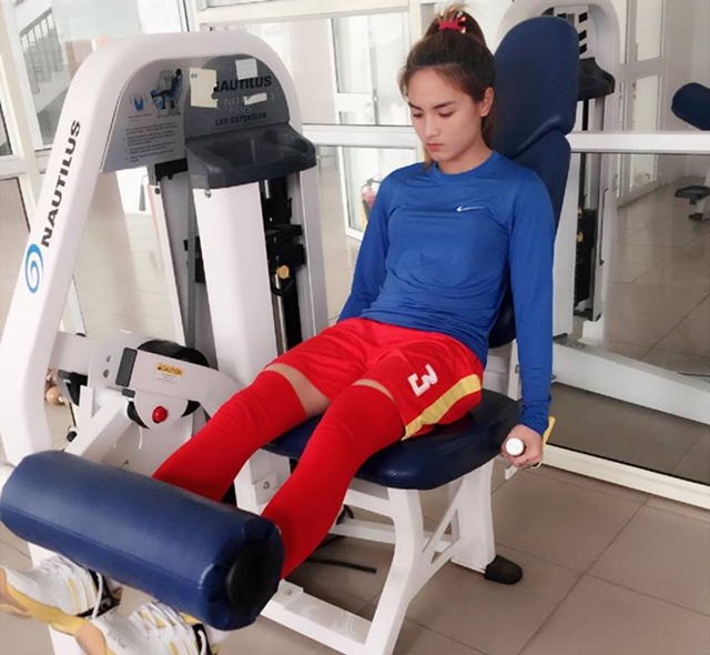 Vẻ đẹp đầy trẻ trung của trung vệ này được nhiều người săn đón tại giải Vô địch nữ Quốc gia 2017.
