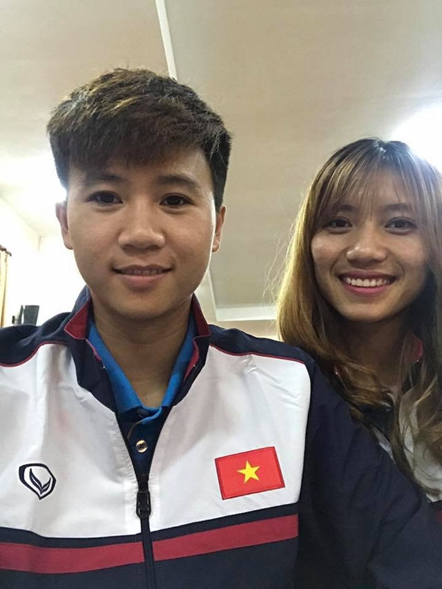 Hay những lúc bên cạnh bạn bè.
