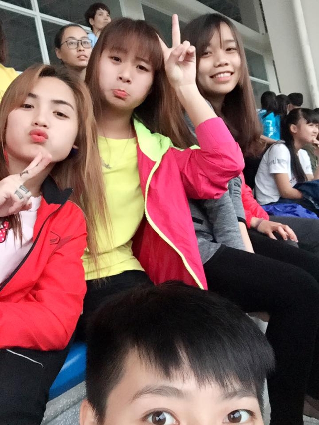 Nổi bật khi chụp ảnh cùng bạn bè