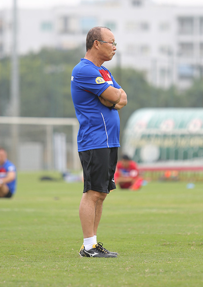 Ông Park Hang Seo muốn chậm mà chắc. Ảnh S.N