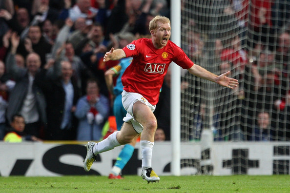 Scholes ăn mừng sau bàn thắng vào lưới Barca tại bán kết lượt về Champions League 2008. Ảnh: Getty Images.