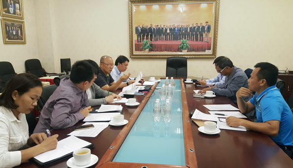 HLV Park Hang Seo trình bày kế hoạch trước VFF.