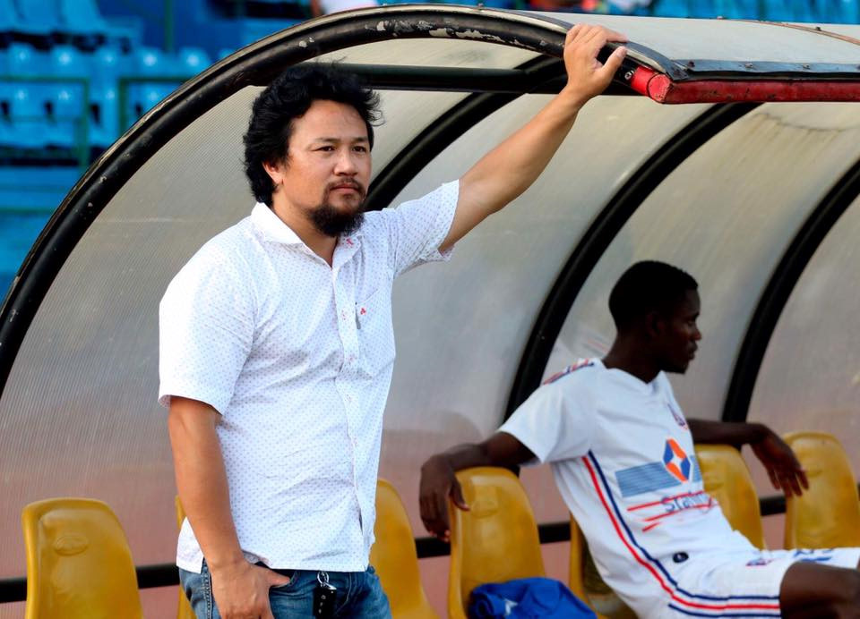 Ảnh bài viết ‘Nhiều CLB V-League coi người đại diện như kẻ trục lợi’