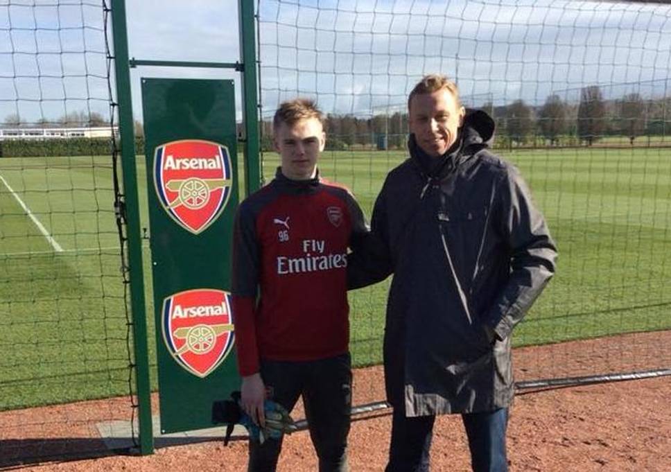 Thủ thành tài năng Karl Jacob Hein cập bến Arsenal