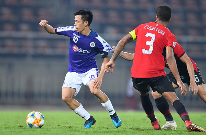 Văn Quyết đã mang về tấm vé dự vòng loại cuối cùng AFC Champions League cho CLB Hà Nội.