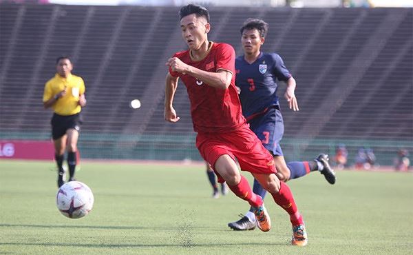 Xuân Tú thi đấu ấn tượng trong những trận đấu vòng bảng.