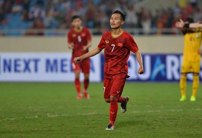 Việt Hưng thi đấu chói sáng ở hàng tiền vệ U23 Việt Nam.