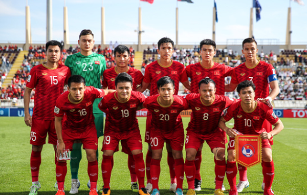 ĐT Việt Nam sẽ đối đầu với ĐT Curacao tại trận bán kết 1 King's Cup 2019.