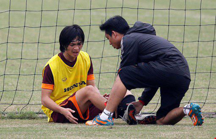Tuấn Anh tái phát chấn thương và lỗi hẹn với AFF Cup 2016.