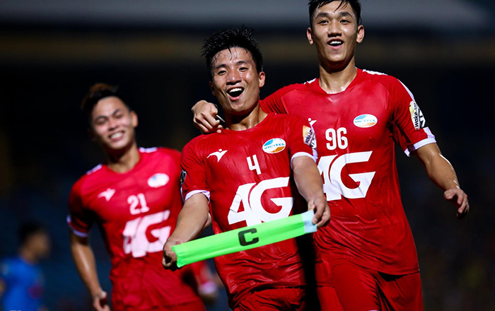 Ảnh bài viết Viettel khủng hoảng hàng công: Đến Bùi Tiến Dũng cũng phải ghi bàn