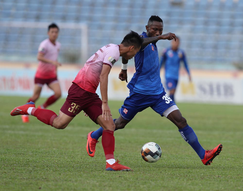 Ảnh bài viết Dư âm 4 trận đấu sớm vòng 15 V-League: Quảng Nam hồi sinh, TP.HCM trở lại đường đua