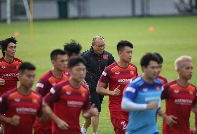 Ảnh bài viết HLV Park Hang-seo và ĐT Việt Nam nhận tin cực vui từ V-League trước đại chiến Malaysia