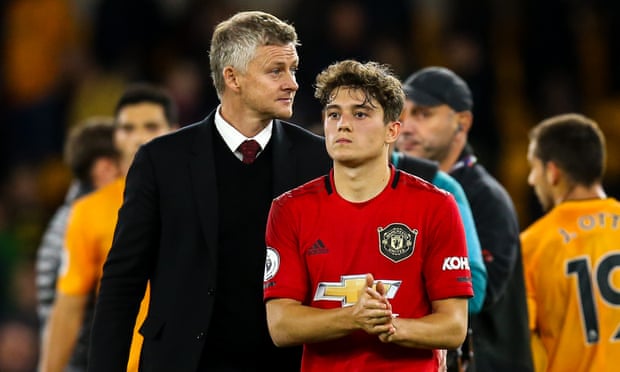 HLV Solskjaer khích lệ James trước trận gặp LASK Linz tại lượt đi vòng 16 đội Europa League.