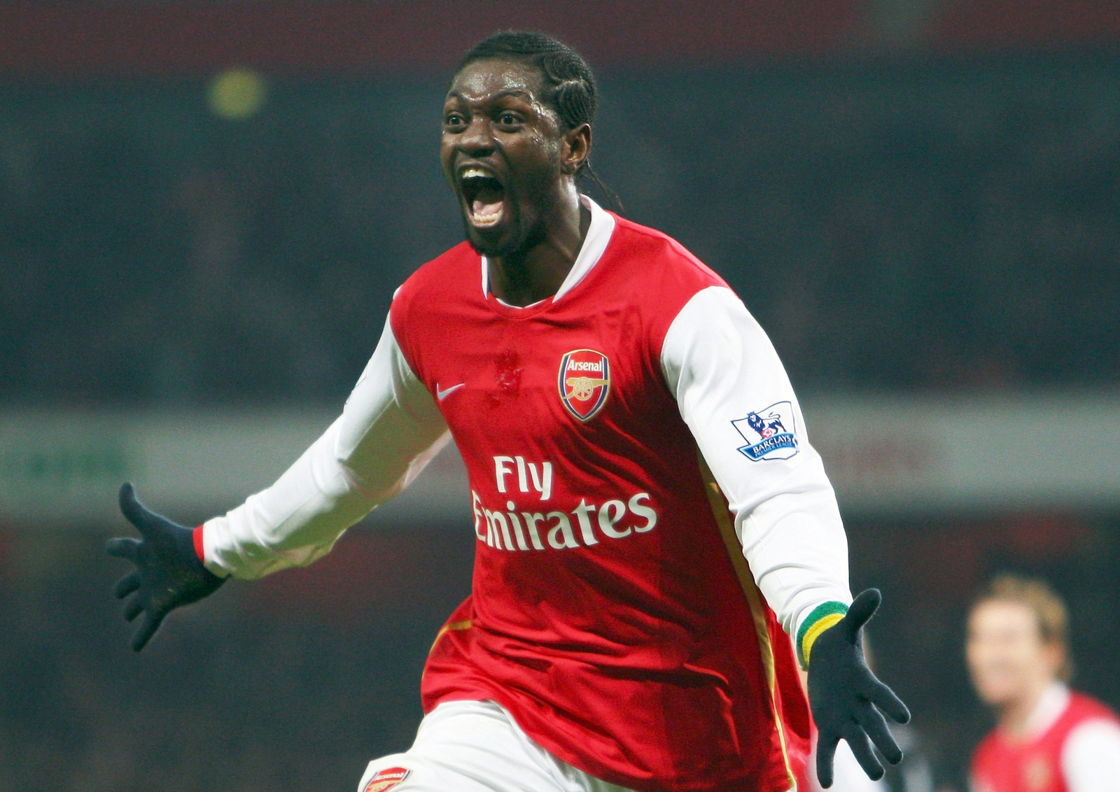 Adebayor từng có thời gian cống hiến cho Arsenal.